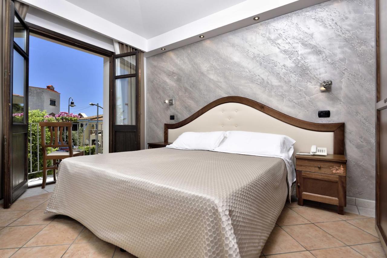 סנטה מריה נברזה Hotel Nicoletta מראה חיצוני תמונה